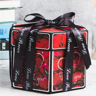 EXPLOSION GIFT BOX (Red Roses)